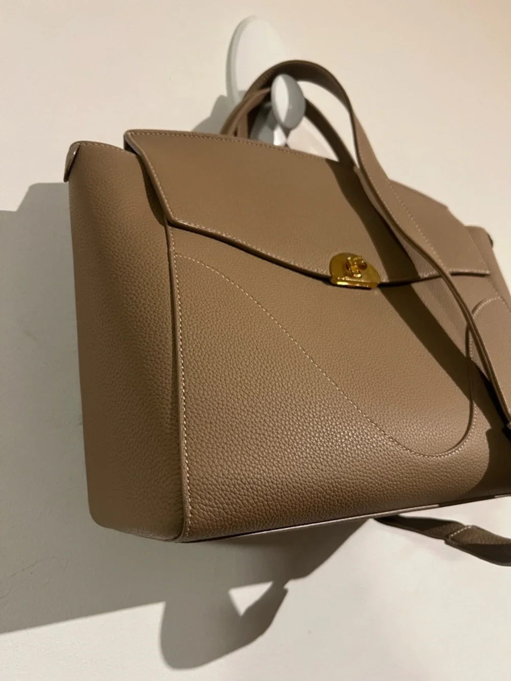 Oleada two way leather bag - Picture 4 of 11